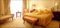 Gorgeous hotel room picture material